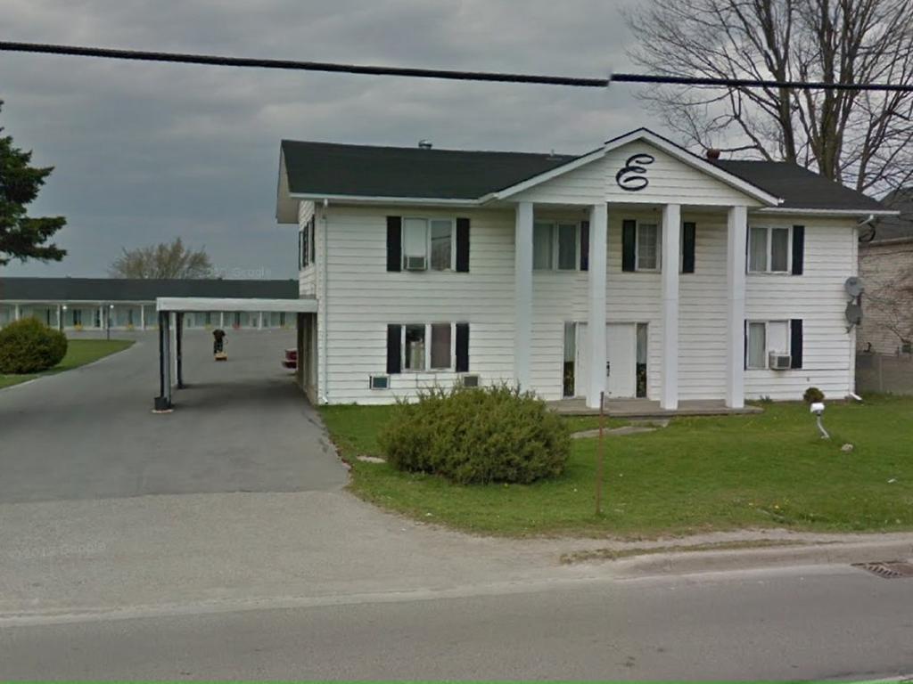 Embassy Motel Kingston Eksteriør billede
